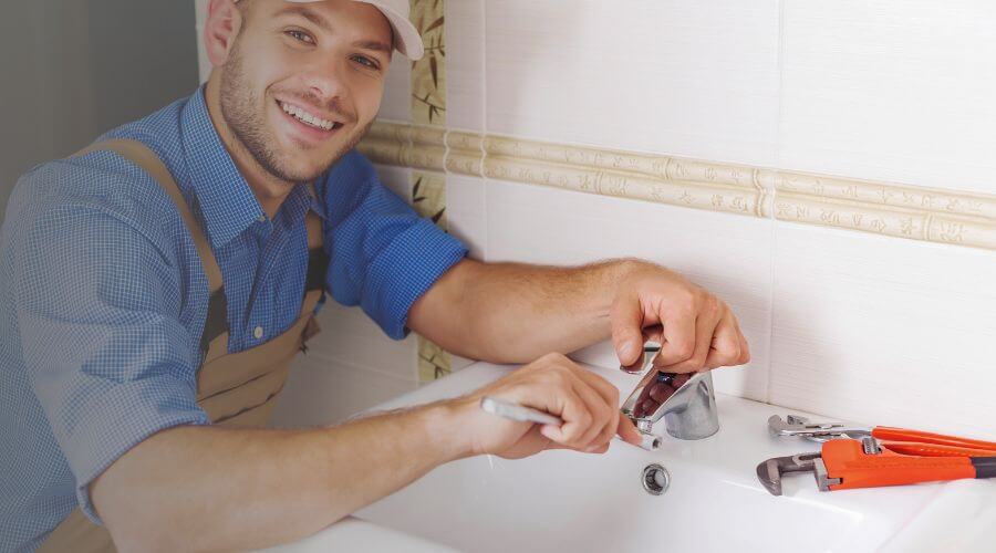 Professional clogged drains services in Bartelso, IL